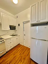 Rented by CitySites Real Estate Group