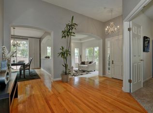 2340 Country Dr, Gilroy, CA