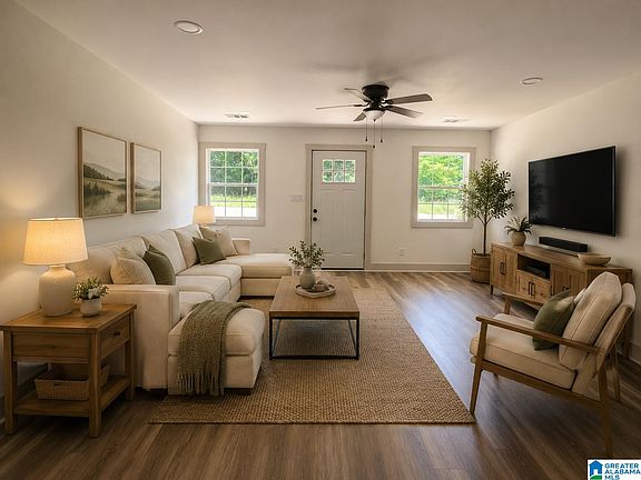 4th image of 249 Robin Dr
