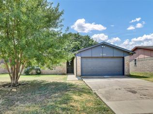 1404 Amhurst Dr, Arlington, TX 76014