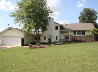 3521 E El Dorado St, Springfield, MO 65809