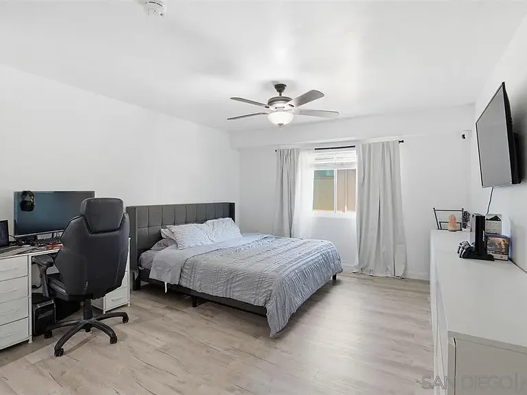 1512 Concord Way #A — Photo 32
