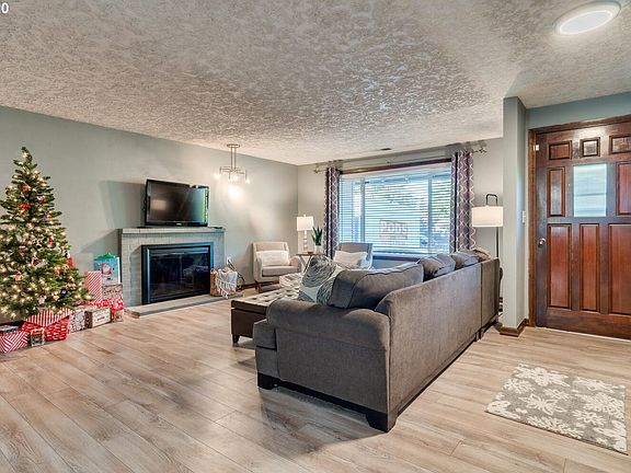5th image of 8801 NE 57th St
