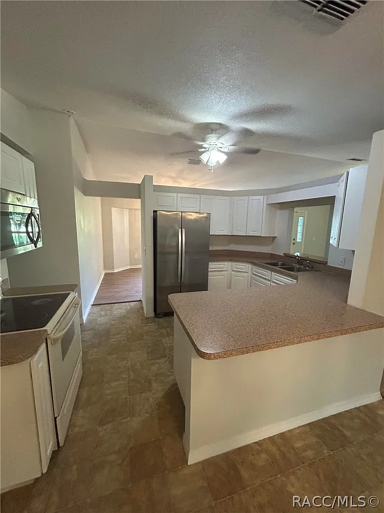 3 bed, 1736 sqft, $1,900 — Photo 4