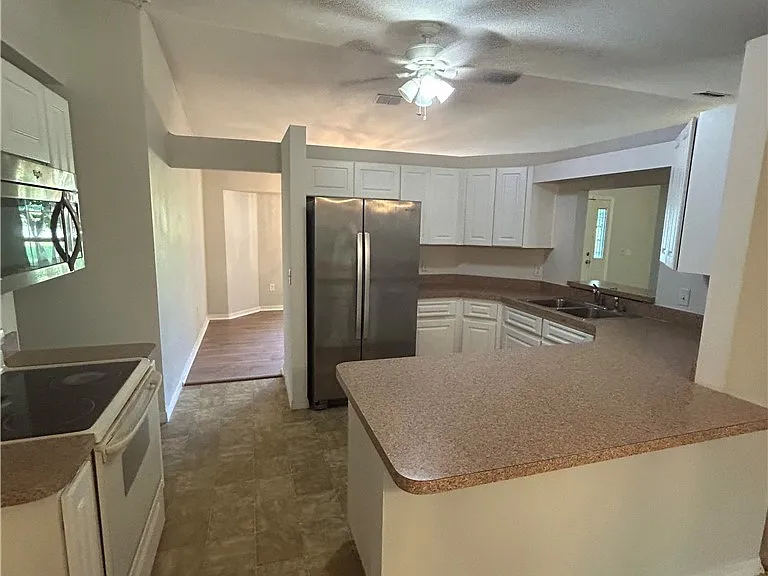 3075 E Crown Dr — Photo 4