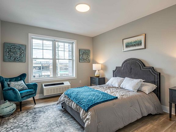 5th image of 455 Livingston St #214