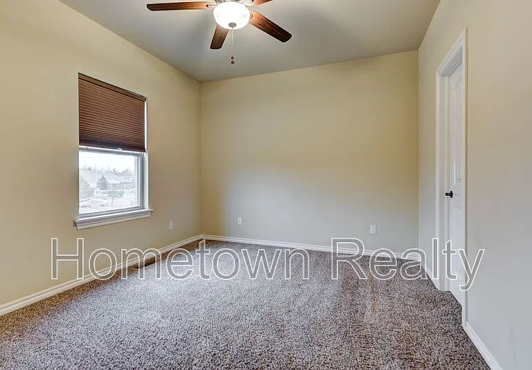 463 S Fretz Ave — Photo 26