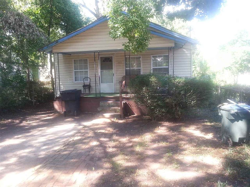 1st image of 810 W Georgia St