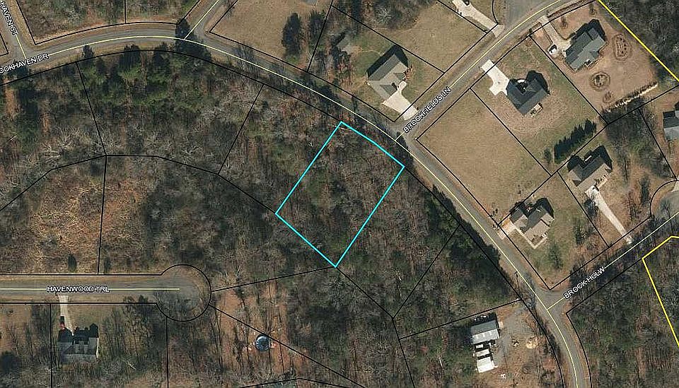 2nd image of 73 Brookhaven Dr