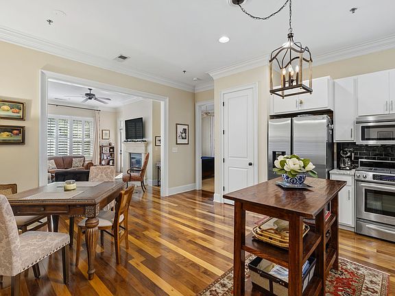 4th image of 4120 Ridgefield Dr APT 312