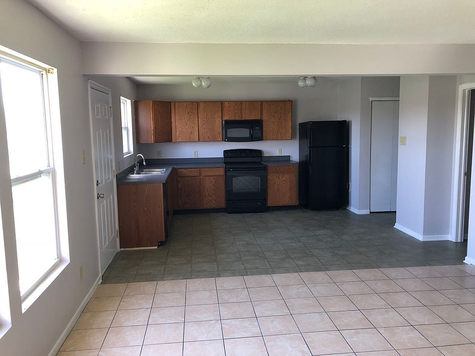 1st image of 7923 Wildwood Farms Ln