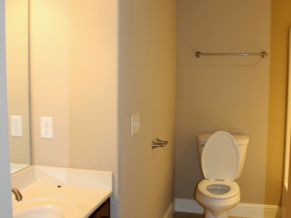 1st image of 615 Cooper Sq