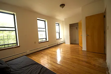 Rented by Link NY Realty