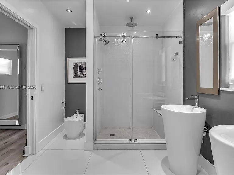 3470 Sheridan Ave #N/A — Photo 25