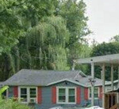 4th image of 4220 Pleasant STREET