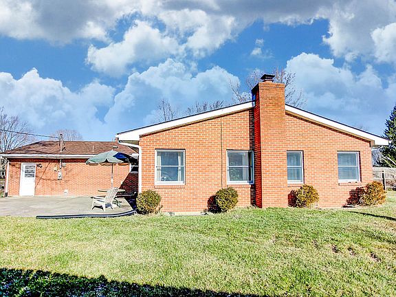 2nd image of 805 Fawcett Dr