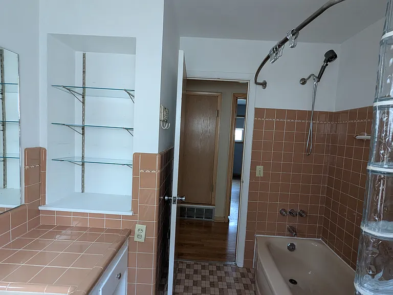 8833 W Hawthorne Ave — Photo 9