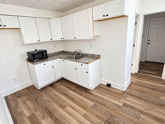 4th image of 1900 Penrose Ave