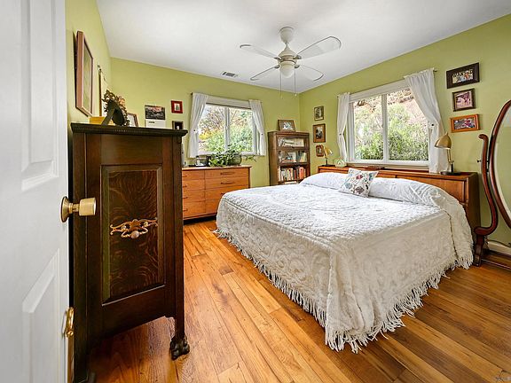 2nd image of 11111 San Antonio Way