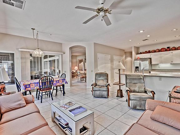 5th image of 13736 W Gunsight Dr
