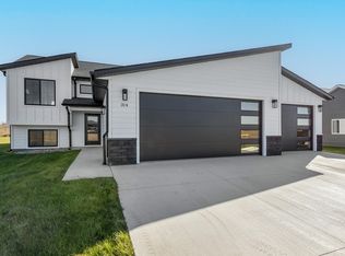 314 Audra Dr, Aurora, SD 57002