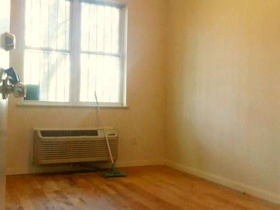2nd image of 101 Stockton St #1