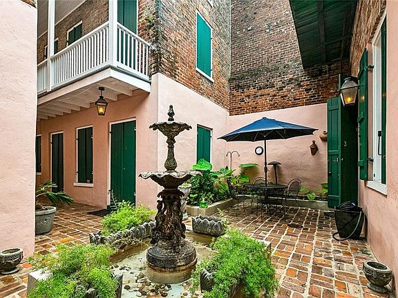 5th image of 416 Burgundy St APT 3