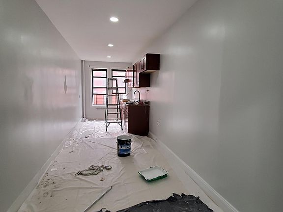 4th image of 1013 Sheridan Ave #C6