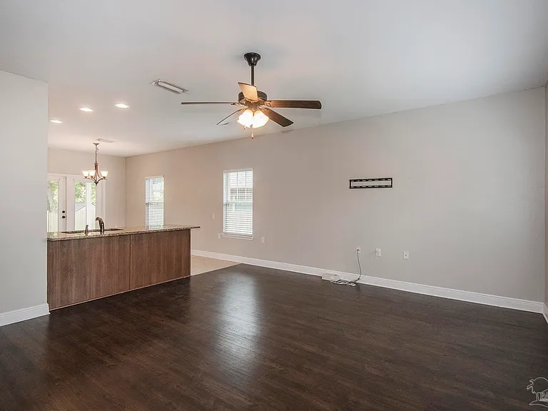 5785 Jade Moon Cir — Photo 4