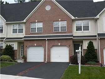1st image of 4 Forest Gate Ln