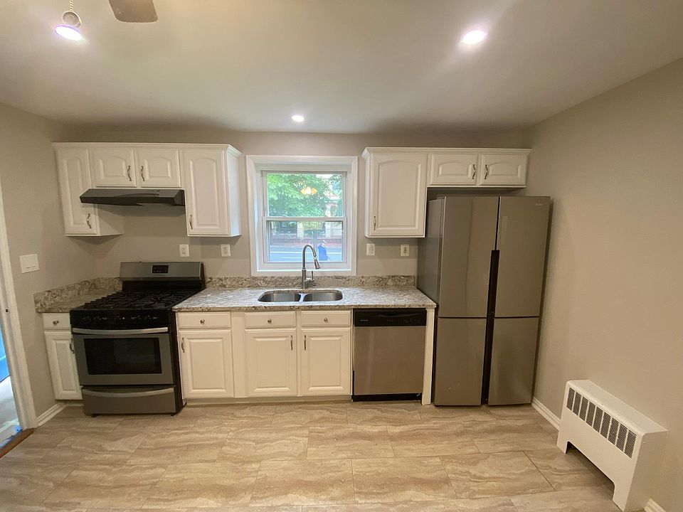 1st image of 3012 Mount Vernon Ave