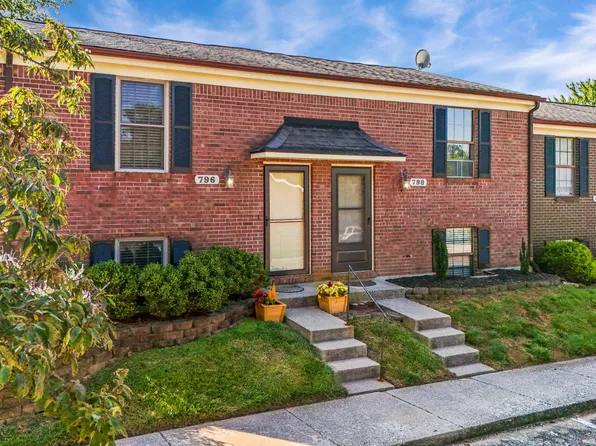 798 Spring Meadows Dr, Lexington, KY 40504