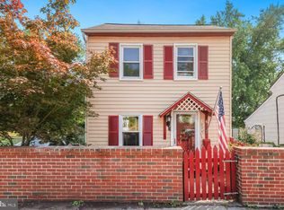 229 South St SE, Leesburg, VA 20175
