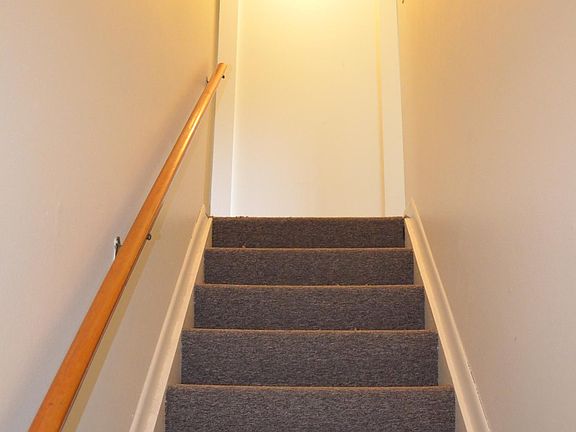 4th image of 8864 United Ln APT 17