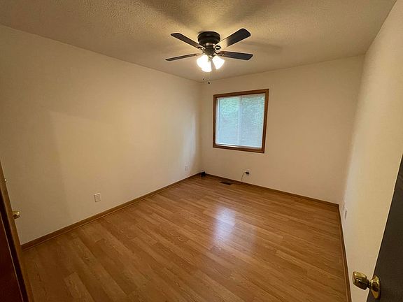 3rd image of 107 John St #1