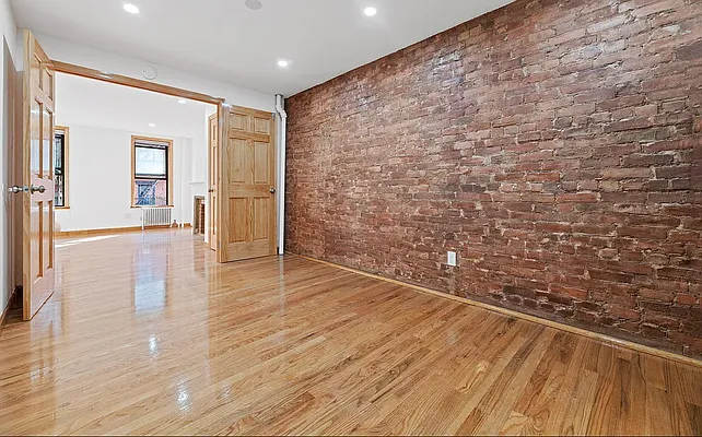 Rented by REAL New York | media 10