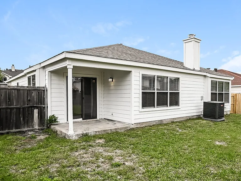 6730 Meadowcrest Dr — Photo 19