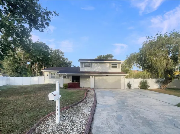 1911 Rambling Ln, Brandon, FL 33510