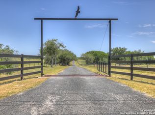 653 Private Road 6250, Hobson, TX 78117