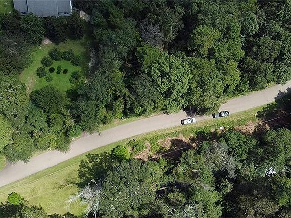 2nd image of 1 Park Ln