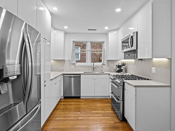 4th image of 3448 Cannon Pl