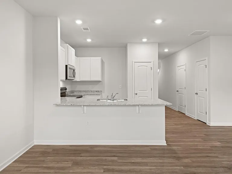 5976 Skylar Dr — Photo 15