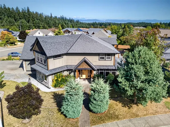 1321 Clear View Pl, Comox, BC V9M 3R3