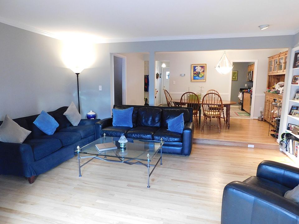 1st image of 34 City Gate Ln #1