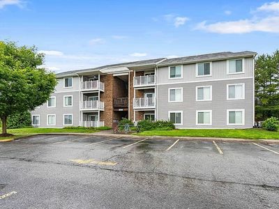 1207 University Ter APT D, Blacksburg, VA, 24060