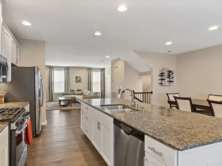 1506 Kee Ct — Photo 3