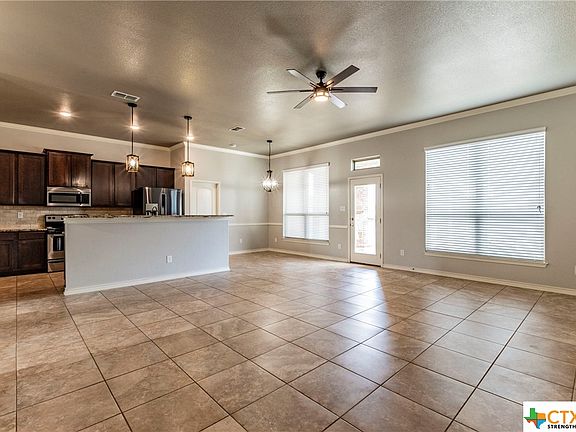 3rd image of 7716 Painted Valley Dr