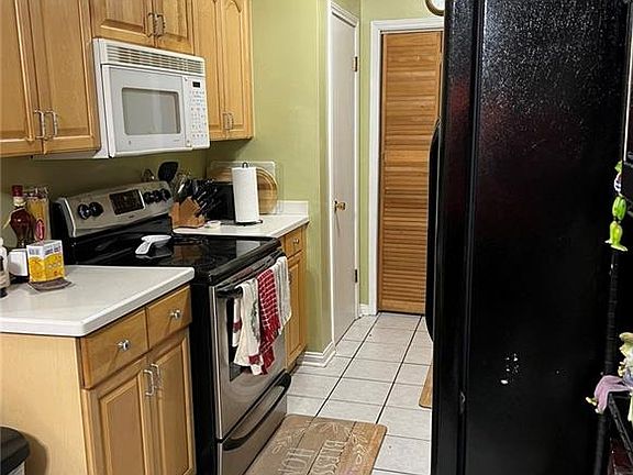 3rd image of 5161 Oak Bayou Ave