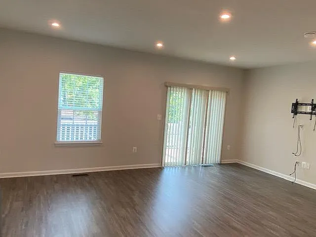 9828 Cedarmass Cir — Photo 22