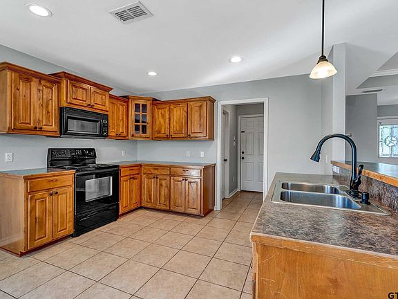 5th image of 11219 Twin Spires Dr
